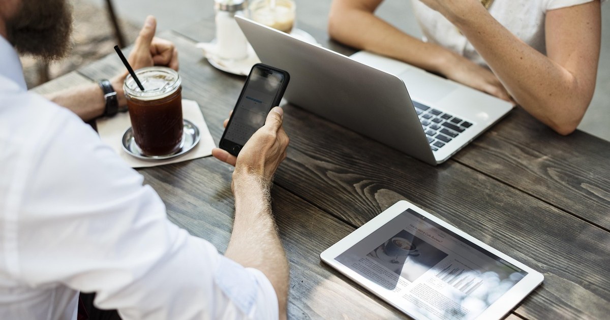 Vì sao người mới cần người đồng hành khi bắt đầu affiliate?